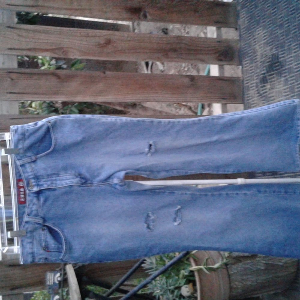 Women's distressed big Bell jeans size 13